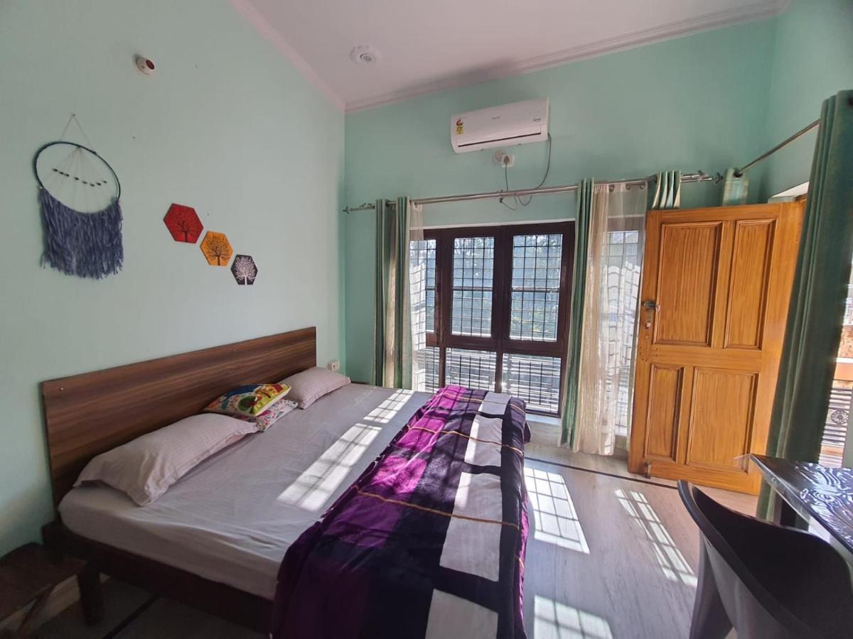 Nature View Homestay เดห์ราดุน ห้อง รูปภาพ